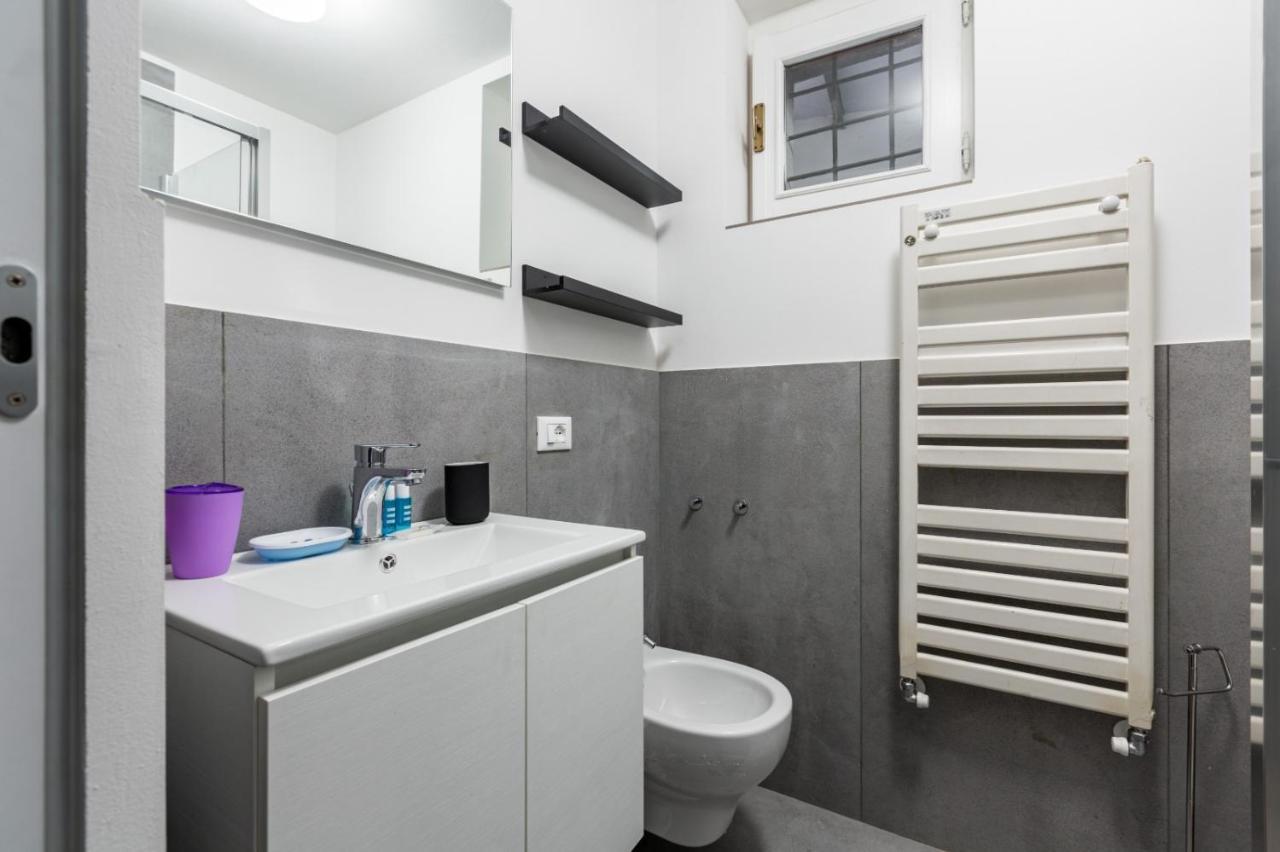 New! Studio Apt 700M From Corso Lodi! 밀라노 외부 사진